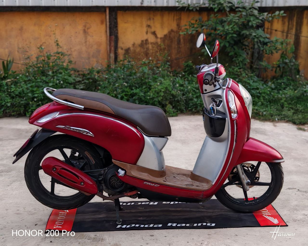 Honda scoopy model 2014